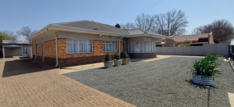 4 Bedroom Property for Sale in Bethlehem Free State